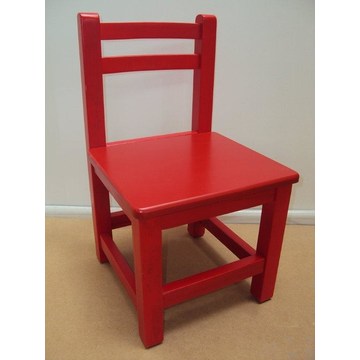 Chaise de bébé professionnelle en bois adaptée aux équipements pour crèches et jardins d'enfants.