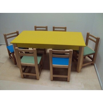 Profesjonalny Drewniany stolik dziecięcy dla przedszkoli i przedszkoli
