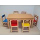 Professioneller Kindertisch aus Holz und Bank